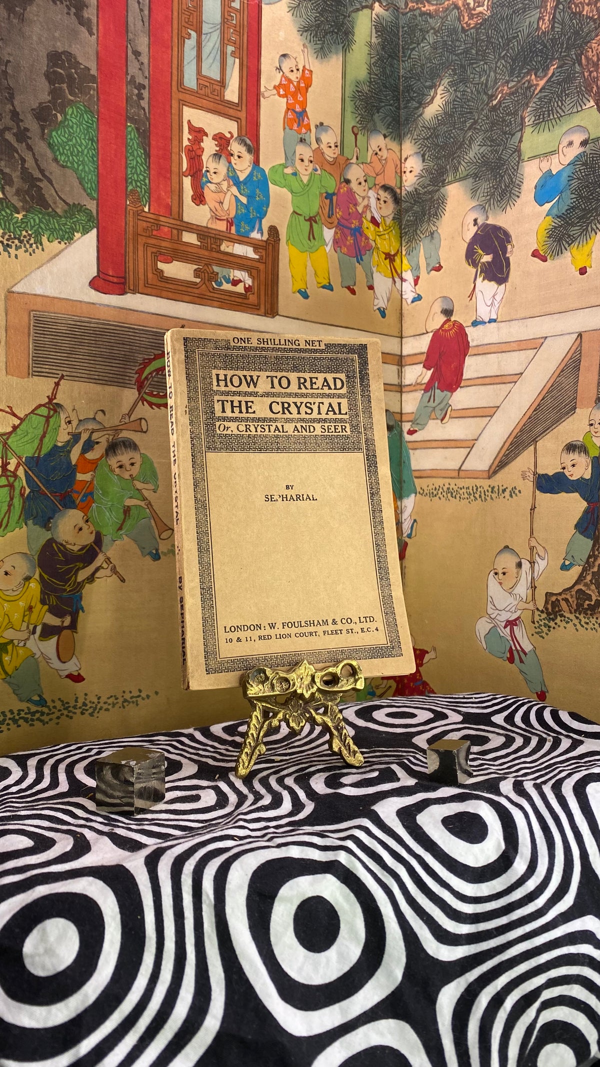 Cover of How to Read the Crystal by Sepharial, 1907