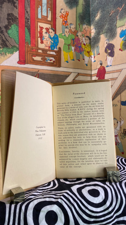 Additional condition view of The Secret of Prosperity by The Visitor from Mars, 1932