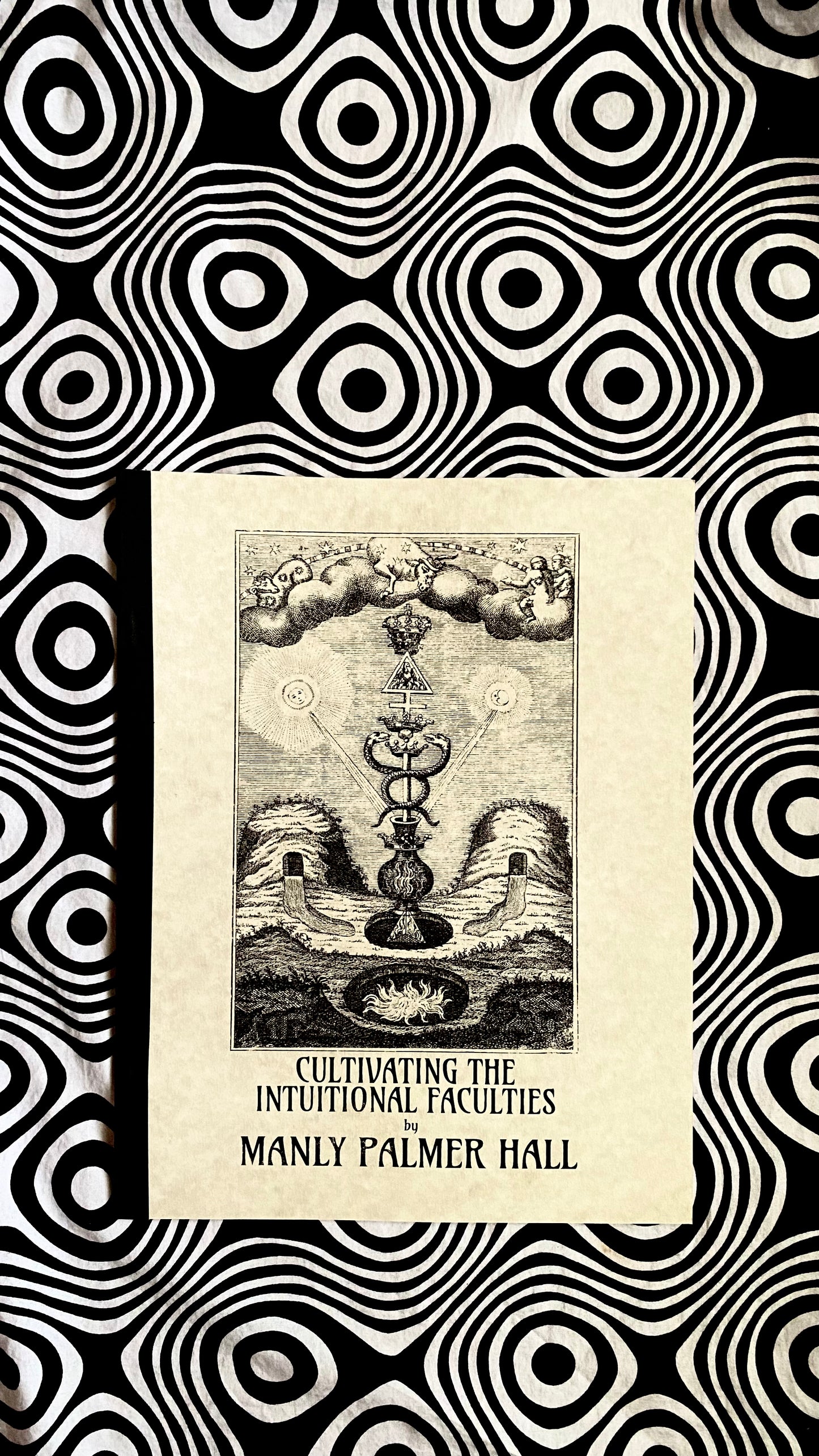 DIE PSYCHOLOGIE DES TRAUMZUSTANDES – Eine Studie über Visionen und prophetische Träume – 20.02.44 – Manly P. Hall